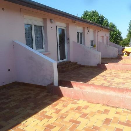 Logement De Plein Pied A Mirecourt Εξωτερικό φωτογραφία